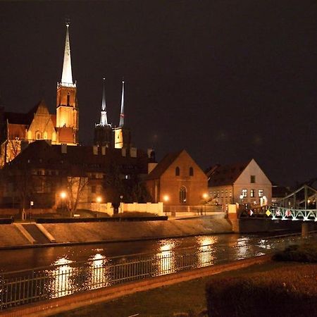 Natural Apartment In The City Center - Old Town Wrocław Extérieur photo